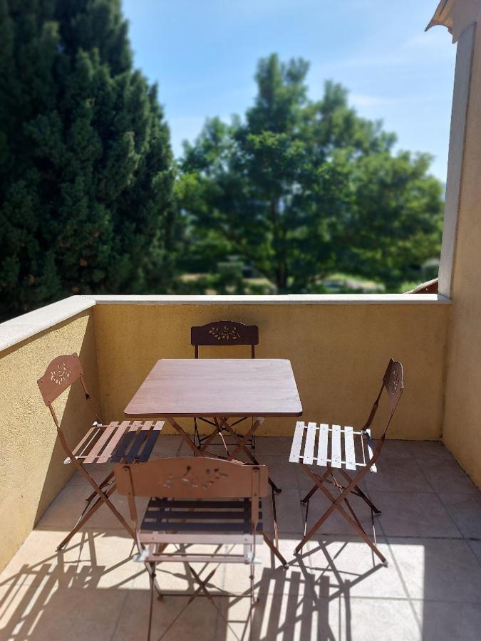 En Provence, Chez Stephanie Et Marcel Saint-Remy-de-Provence Exterior photo